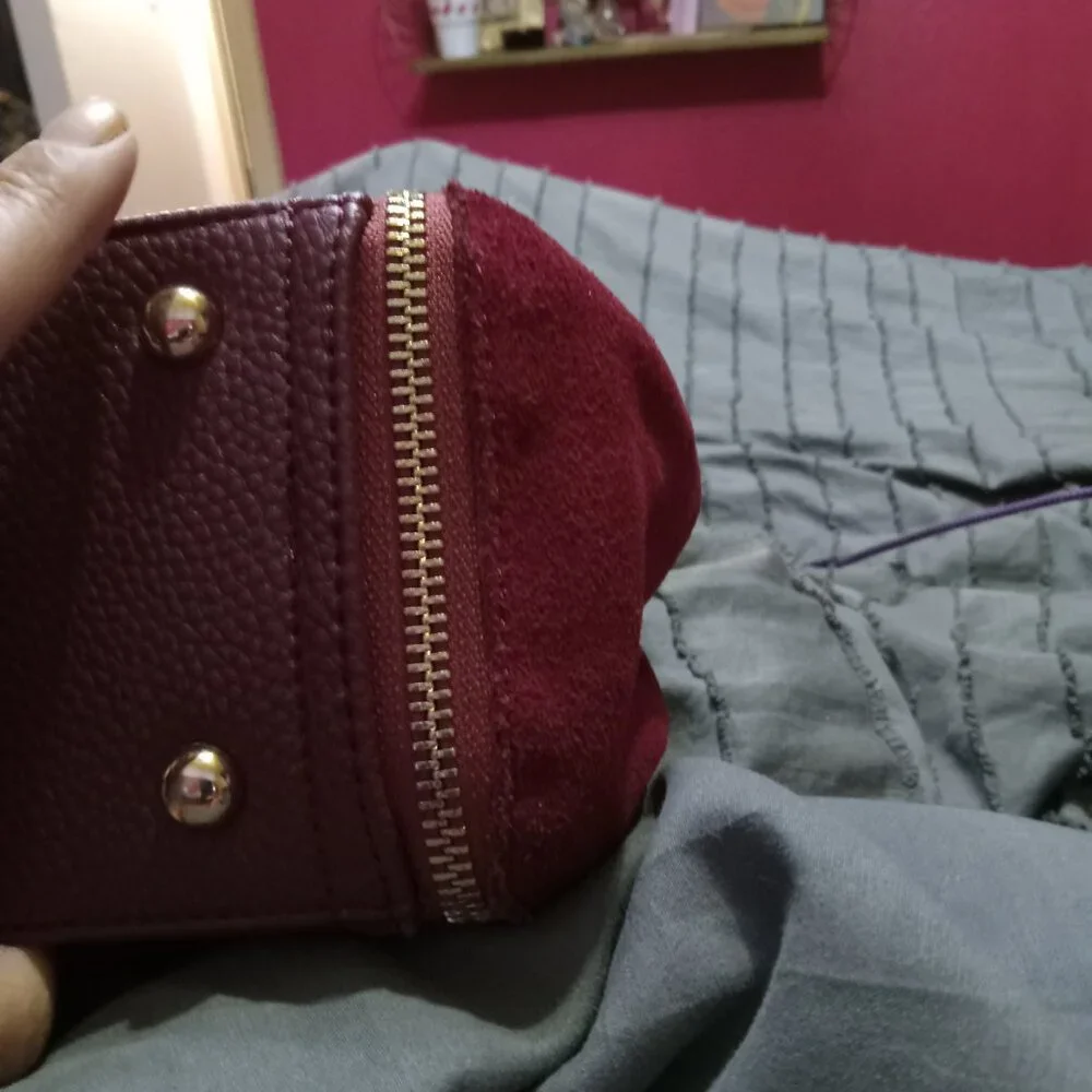 Nico Louise Burgundy Suede Shoulder Bag - Picture 8 of 9